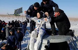 descenso-de-astronautas-rusia-102209000000-1659936.JPG