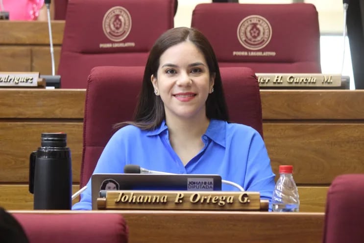 Johanna Ortega (PPS), diputada.