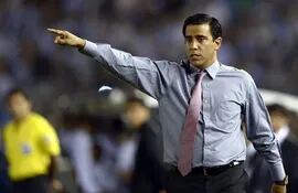 César Farías, entrenador de la selección de Bolivia.
