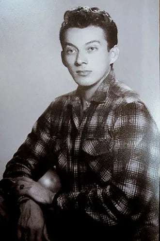 Bernardo Aranda Valdez (Arroyos y Esteros, 12 de marzo de 1932 - Asunción, 1 de septiembre de 1959).