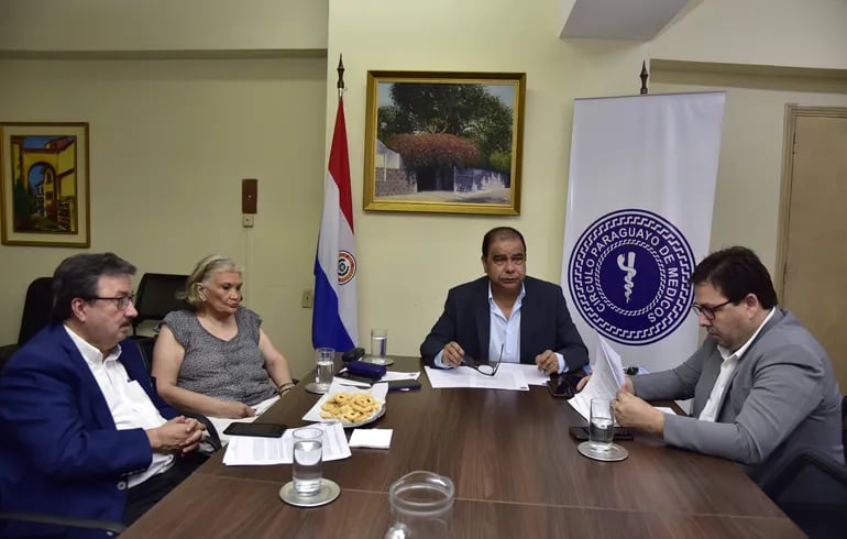 Miembros del Circulo de Paraguayo de Médicos expresaron preocupación por baja competencia de residentes en hospitales.