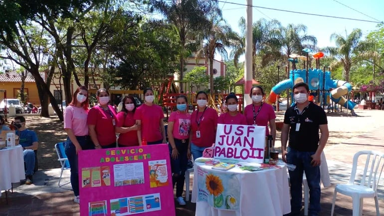 Funcionarios de la USF del Barrio Juan Pablo II de Pilar, participaron de la  Expo Salud