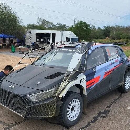 El Hyundai i20 N Rally2 está cubriendo sus primeros kilómetros en el Chaco, de la mano del piloto mundialista Fabrizio Zaldívar.