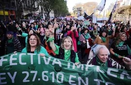 Marea verde marchó por la legalización del aborto en Argentina.