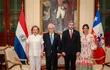 Mario Abdo y Sebastián Piñera acompañados de sus respectivas esposas en Palacio de Gobierno. (Gentileza).