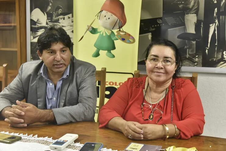 Oscar Pereira y Gladys Galeano, representantes del Simuca.