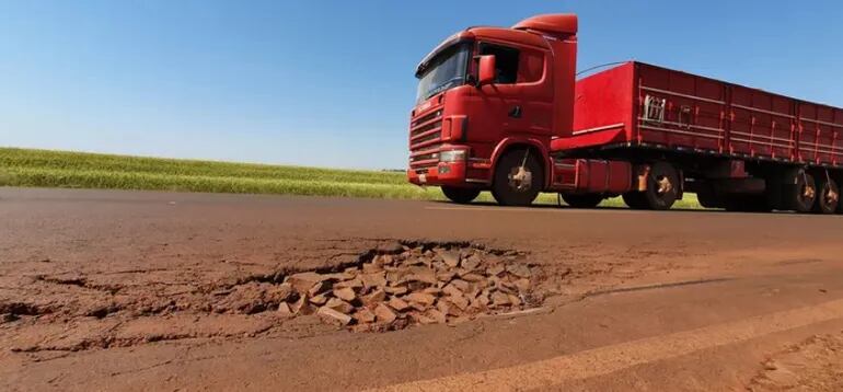 En varias zonas del Alto Paraná existen graves problemas viales.