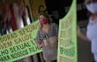 Prostitutas de ciudad brasileña, en huelga para reclamar vacunas anticovid.