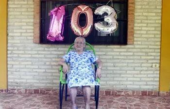 dona-enriqueta-no-tiene-problemas-de-salud-y-a-sus-103-anos-se-moviliza-sin-ninguna-ayuda--220834000000-1783699.jpg