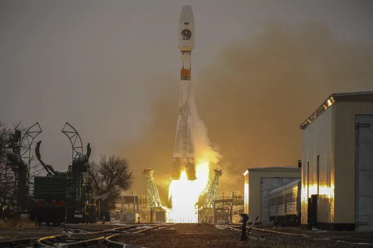 El satélite  de monitoreo meteorológico ruso de la serie Arktika-M parte con la nave Soyuz-2.1b.