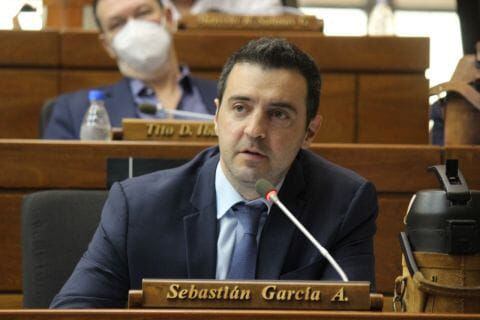 El diputado Sebastián García (PPQ) denunció "ofrecimientos" para conformar Mesa Directiva.