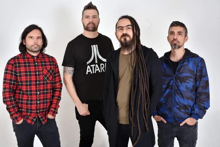 Fede Wagener, Bruno Ferreiro, Walter Cabrera y Guille Gayo, integrantes de Flou, dieron detalles del proceso de realización del nuevo álbum del grupo.