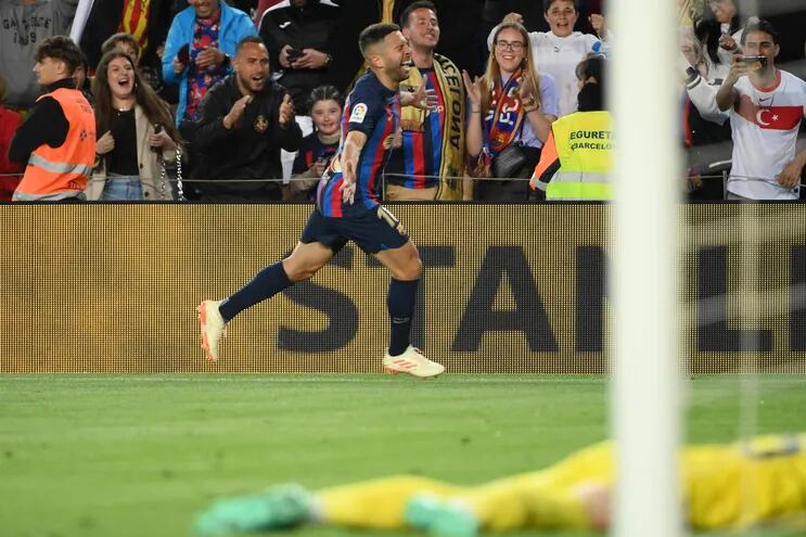 Jordi Alba le dio el triunfo al Barcelona