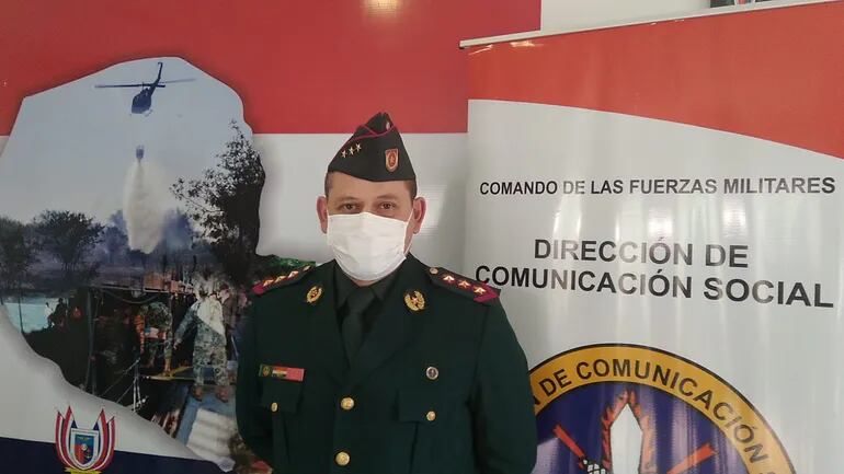 El vocero del Comando de las Fuerzas Armadas, Cnel. Víctor Urdapilleta.