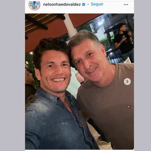 Selfie captada por Nelson Haedo Valdez con Gerardo "Tata" Martino.