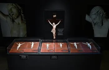Colección de crucifijos de marfil desde los siglos XVI al XVIII de las distintas escuelas europeas.