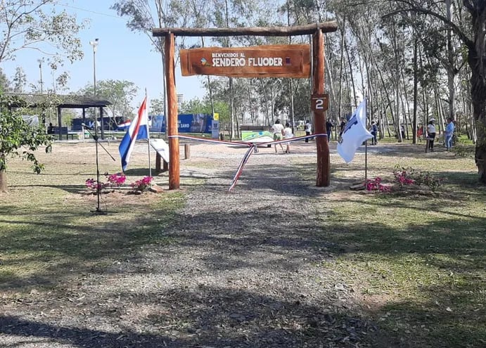 El MOPC habilitó el nuevo sendero natural del parque Ñu Guasú “Humberto Rubín”.