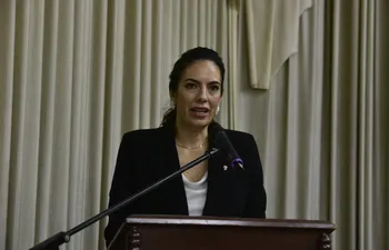 Claudia Centurión es la nueva ministra del Ministerio de Obras Públicas y Comunicaciones (MOPC).