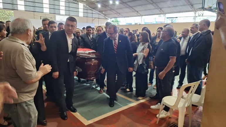 Funeral Walter Harms en Encarnación.