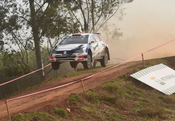 Al mando de un VW Polo GTI R5, Migue Zaldívar y el argentino Diego Cagnotti fueron los vencedores del Rally de Caaguazú 2022.