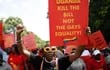 Manifestantes protestan contra la ley anti homosexualidad de Uganda en Pretoria, Sudáfrica, el pasado 4 de abril.