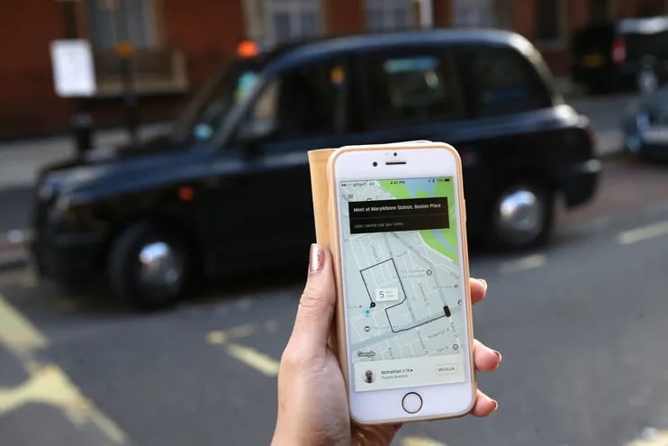Uber concederá estatuto de empleado a conductores de su plataforma de servicio.