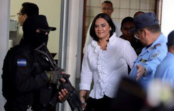 Más de 14 años de cárcel para una ex primera dama de Honduras por corrupción