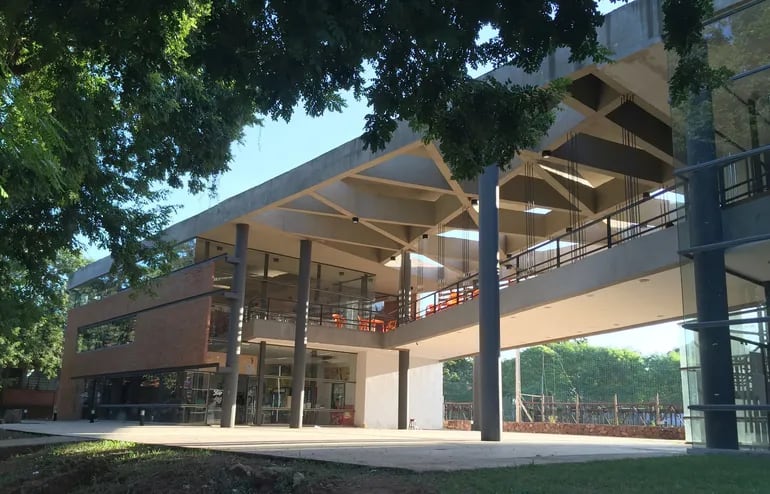 Facultad de Arquitectura de la UNA. Archivo.