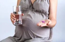 El Ministerio de Salud Pública y Bienestar Social (MSPyBS) recomienda consumir ácido fólico y yodo, y realizar los cuidados prenatales adecuados para prevenir defectos congénitos en los recién nacidos.