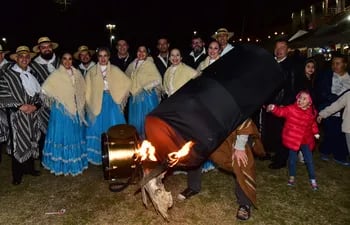 Toro candil, uno de los tradicionales juegos de San Juan.