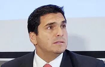 El presidente de la  Asociación Paraguaya de Fútbol, Robert Harrison.