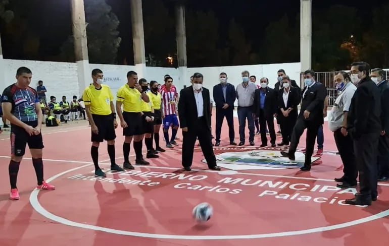Inauguración oficial del Nacional de Futsal Fifa en el Polideportivo Municipal  de Limpio. (Gentileza)