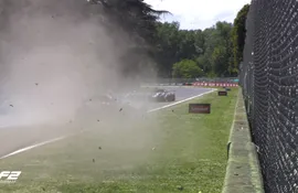 Un accidente obligó el abandono de Joshua Duerksen en la carrera de la Fórmula 2 en Imola.