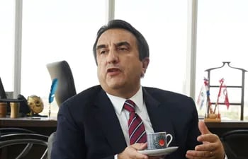 El embajador de Turquía en Paraguay,  Serhat Aksen.