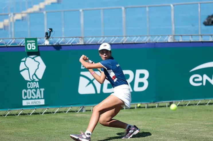 La juvenil tenista paraguaya Zoe Doldán logró su segundo triunfo en la Copa Cosat 14 años.