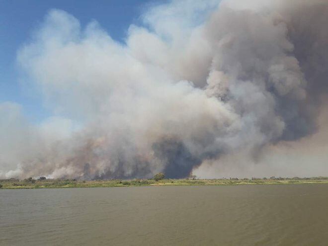 La falta de lluvia y la vegetación seca favorecen a los incendios forestales, que cada año generan millonarias pérdidas económicas y naturales en Alto Paraguay.