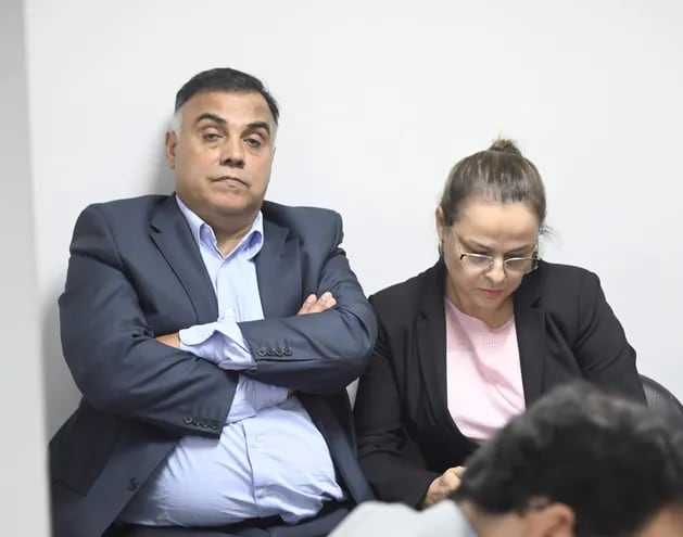 El ex fiscal Javier Díaz Verón y su esposa María Selva Morínigo, acusados de enriquecimiento ilícito y lavado de dinero, respectivamente.