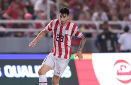 Mathías Villasanti, jugador de Paraguay, durante el partido contra Venezuela.