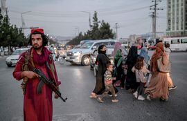 Entre los musulmanes extremistas, como los talibanes, la mujer carece de derechos fundamentales.