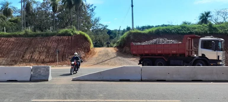 Obras de ampliación de la ruta PY02 perjudican a los pobladores de Caacupé