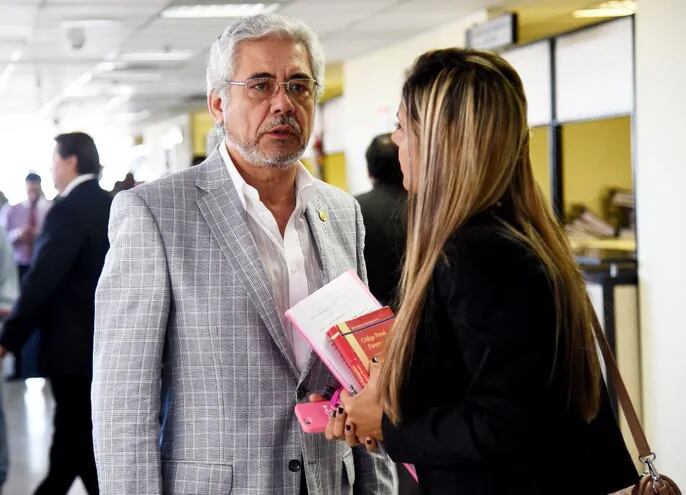 Froilán Peralta está acusado por un supuesto desvío de G. 1.225 millones en la Universidad Nacional de Asunción.