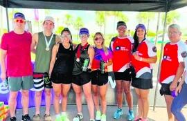 Deportistas del triatlón copa Fin de Año celebran la jornada deportiva que se vivió en Chaco’i.