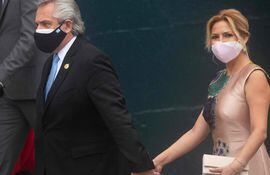 El presidente de Argentina, Alberto Fernández, y su esposa, Fabiola Yañez, anunciaron la llegada de su primer hijo.  (Janine Costa/AFP)