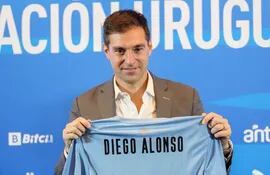 Diego Alonso, seleccionador de Uruguay