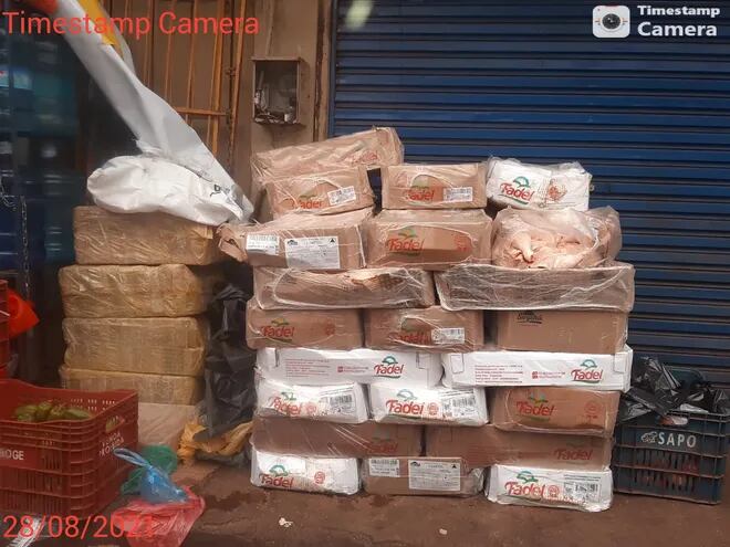 Contrabando que se comercializa en mercado de Ciudad del Este, según las fotos que captó la UIP.