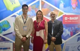 Paulo Strina, Renata Milanese y Mauricio Farfan participaron de la presentación de la plataforma de comercio digital de BASF.