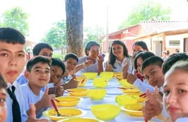 Arrancó el programa del almuerzo escolar en el departamento del Guairá.