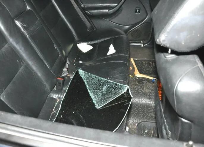 Los tortoleros rompieron los vidrios de vehículos para asestar golpes en la concentración colorada.