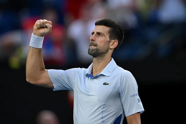 El serbio Novak Djokovic celebra un triunfo en los cuartos de final del Abierto de Australia.