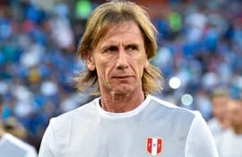 Ricardo Gareca, 63 años, técnico argentino que dirige a Perú.